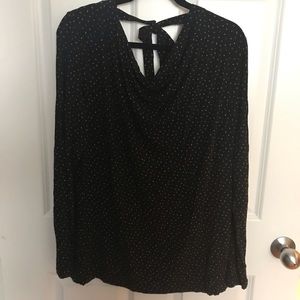 Long Sleeve black Tee with tie back detail!